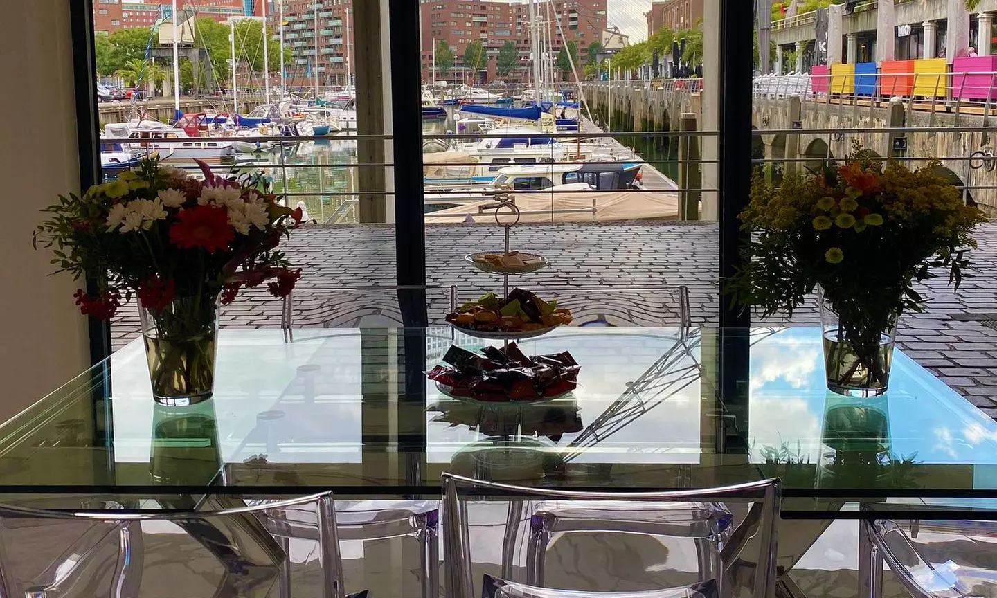 Gezichtsbehandeling naar keuze