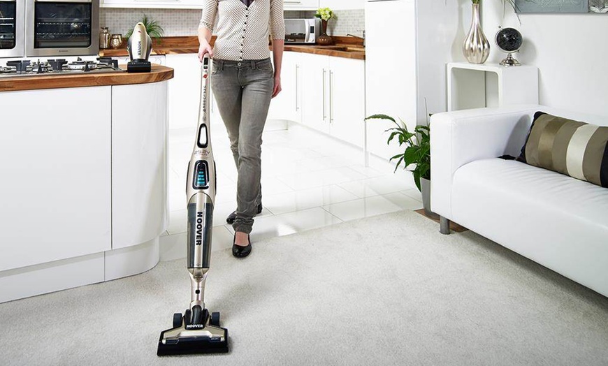 Image 2: Hoover Cordless Two-In-One Vacuum