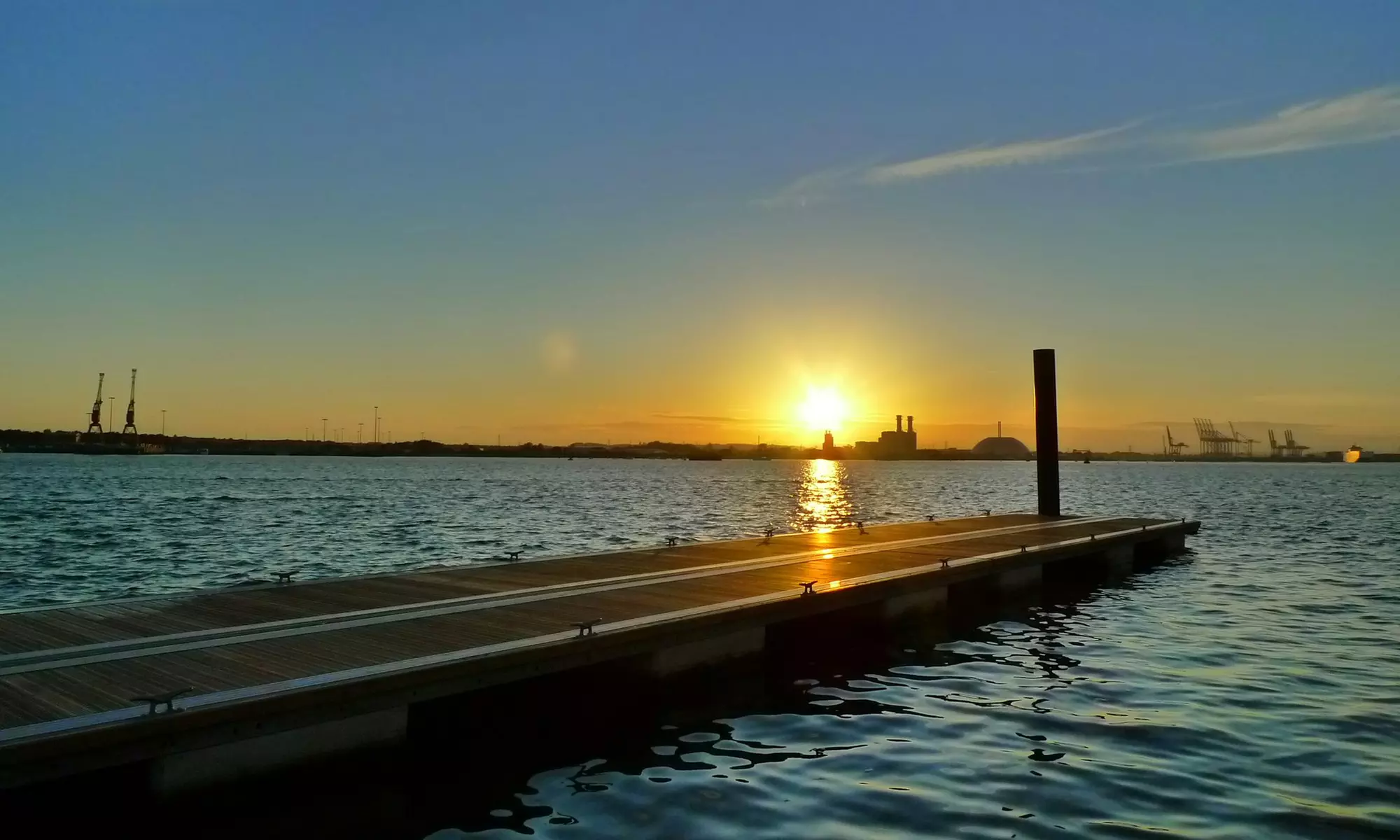 Romantic & Relaxing Date with 25-Minute Treatment and Afternoon Tea