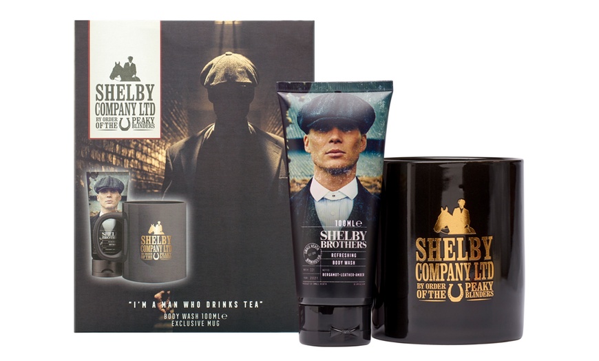 Image 17: Peaky Blinders-Themed Gift Set