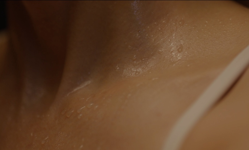 Image 2: Unwind Together with Infrared Sauna Sessions for One or Two