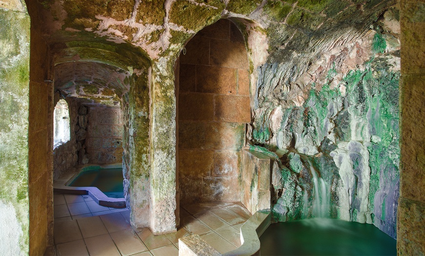 Image 9: Baño del Moro y la Mora para 2 en Balneario Alhama de Aragón