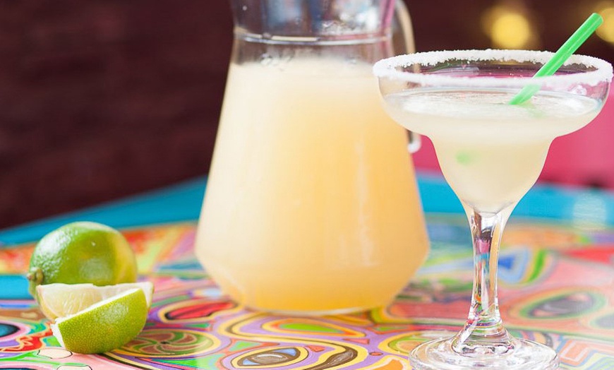 Image 5: Menú degustación mexicano con nachos, tacos y bebida para 2 personas 