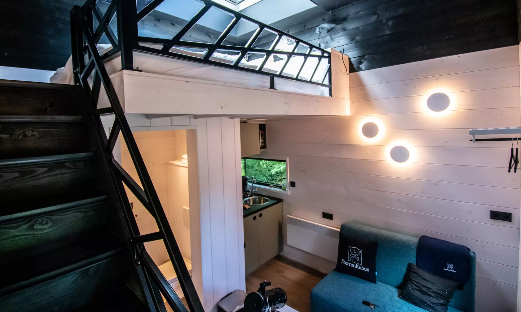 Twente: Safari Lodge-tent XL of Sterrenkubus met ontbijt