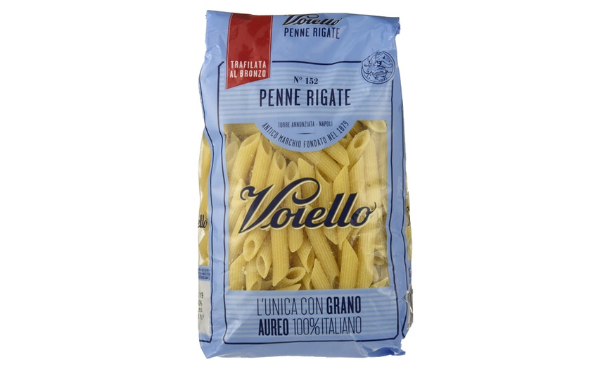 Image 8: Sughi Barilla, pasta Voiello e Baci