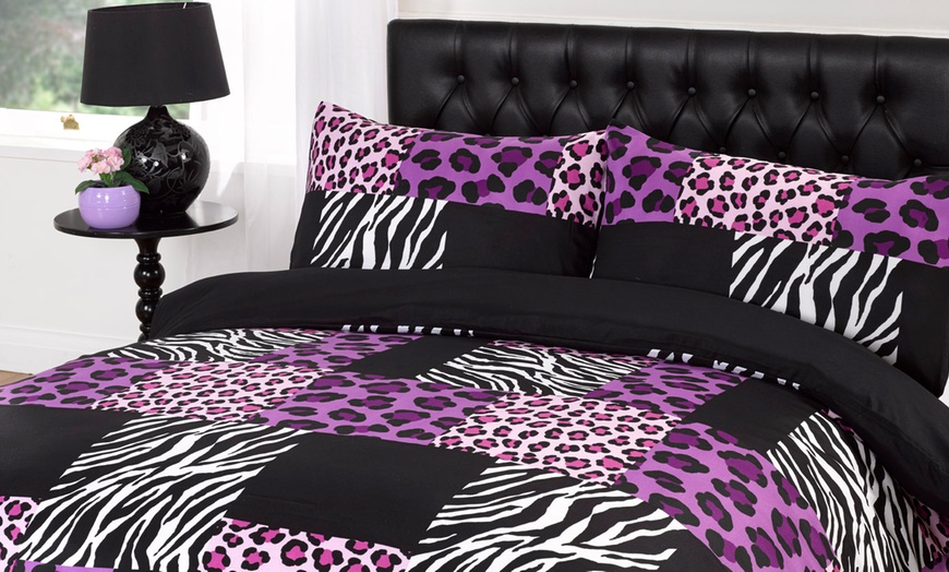 Image 17: Duvet Sets in Choice of Design