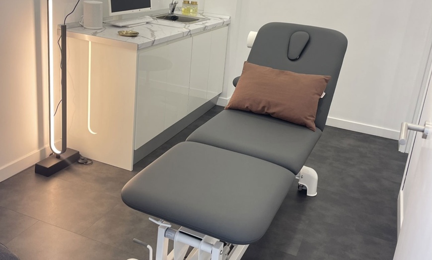 Image 3: Limpieza bucal con pulido, radiografía, revisión y fluorización