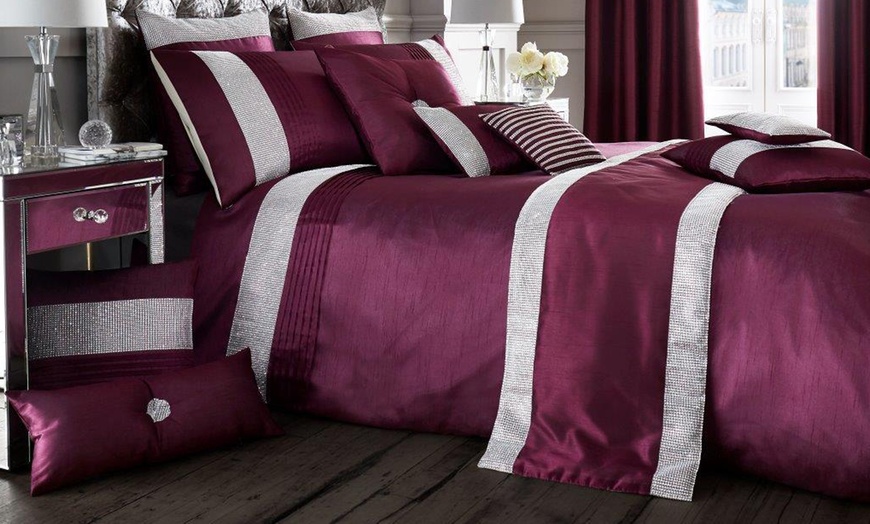 Image 5: Onyx Rhinestone Finish Bedding