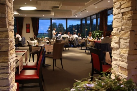 Pour 2 pers. : menu "Chalet" avec entrée, plat et dessert - Le Chalet de l'hôtel