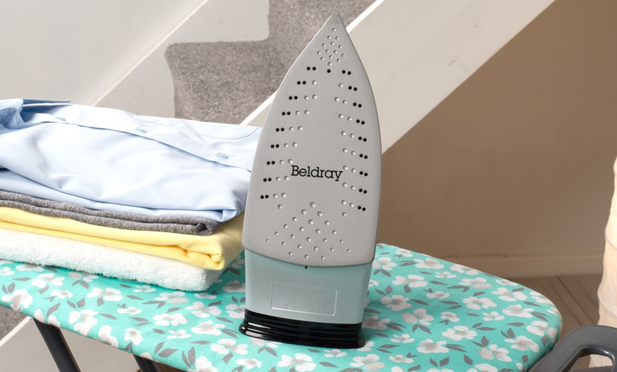 Image 4: Beldray 2200W Steam Iron