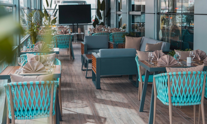 Image 2: 5* Daily Dinner Buffet with Complimentary Soft Beverages and More