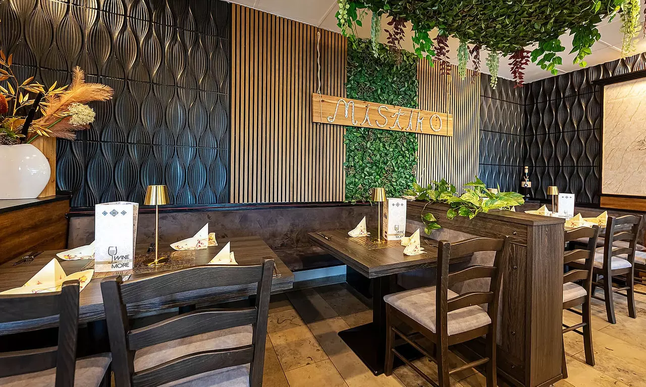 Frühstücksbuffet inkl. 1 Glas Sekt für 2 oder 4 Personen