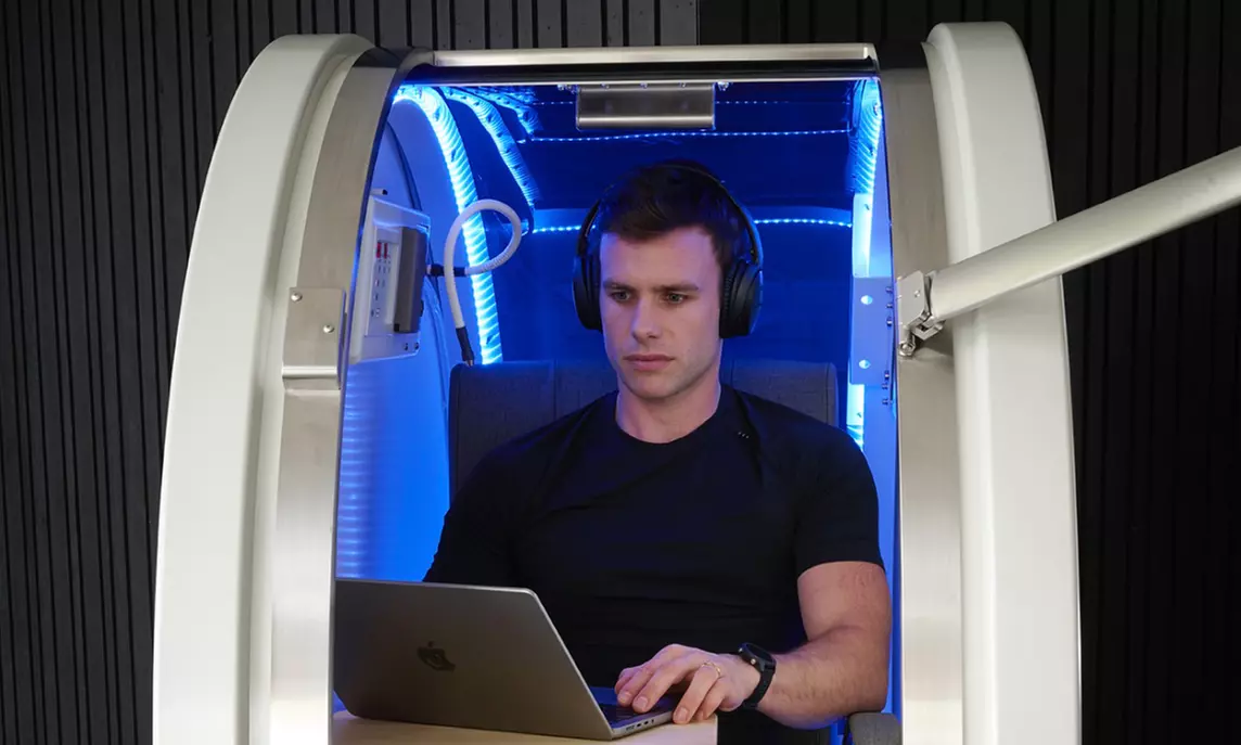 Enjoy a Revitalizing 30 or 60-min Mild Hyperbaric Oxygen Therapy at Below Zero Cryo