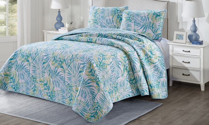 Home Style Tropical Quilt Set (2- or 3-Piece) | Groupon