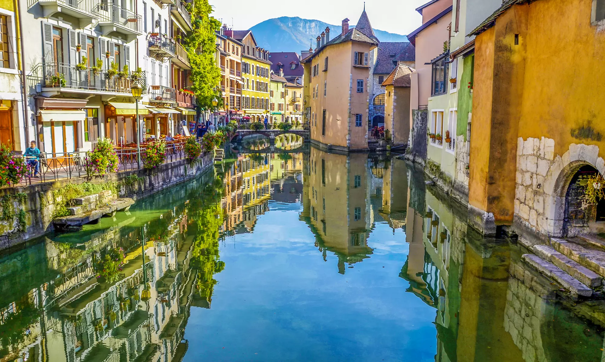 ✈ Annecy: Up to 4 Nights Stay at Hotel with Return Flights