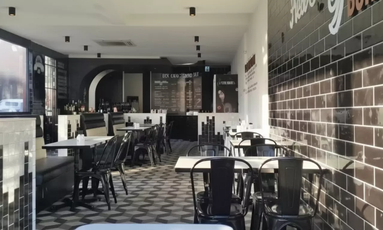 New York Minute Burger & Drink Feast — Solo to Party Packs