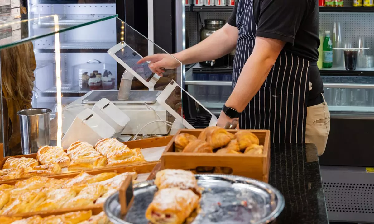 Pastries, Breakfast Sandwiches & Quiches, Traditional Drip/Iced Coffee