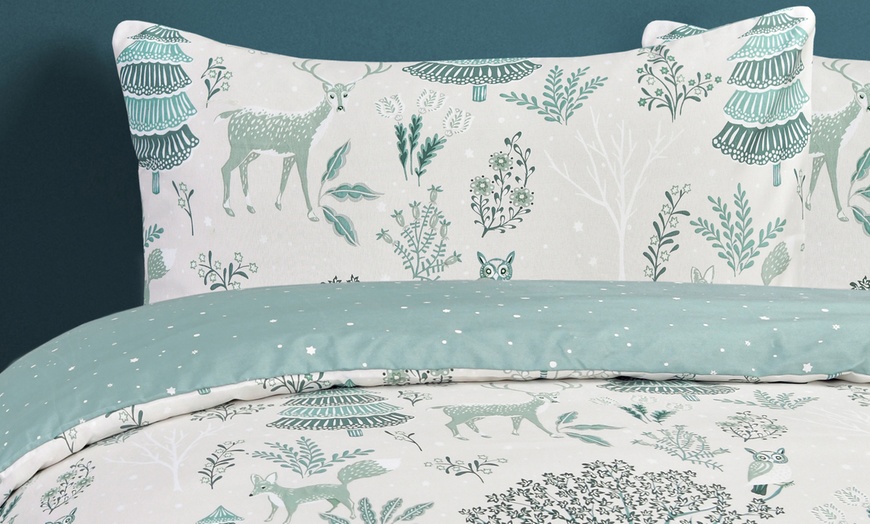 Image 6: Reversible Winter Woodland Duvet Cover Set