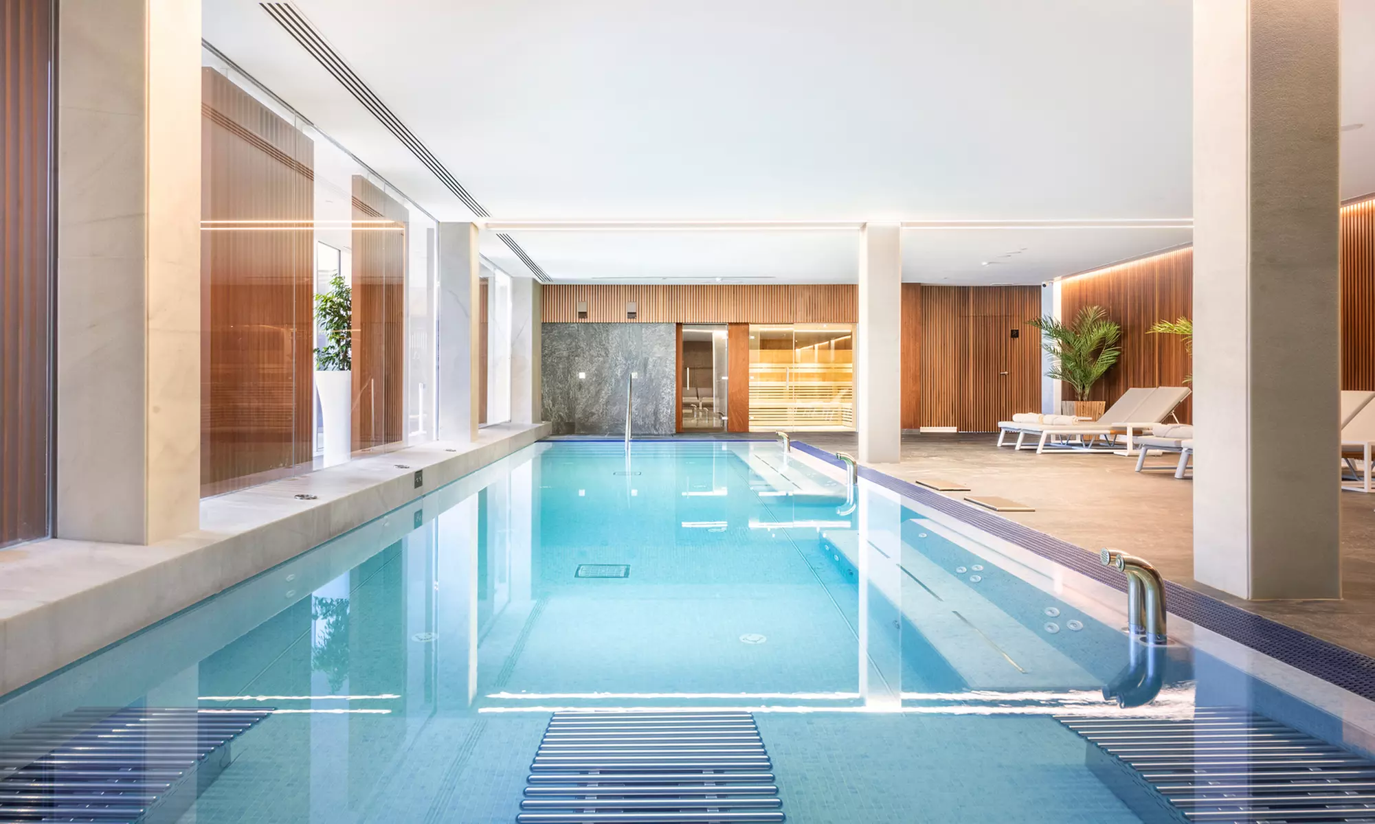 ¡Tu cuerpo necesita unos mimos! Circuito spa de 60 minutos con masaje para 1 o 2 personas, ahorra hasta un 43% - Primary Image