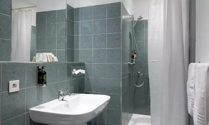 Saint-Raphaël : 1 à 3 nuits avec petit-déjeuner et menu découverte