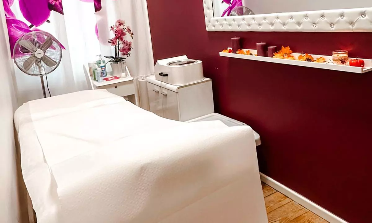 Wimpernverlängerung mit der Volumetechnik für 1 Pers., opt. mit Refill