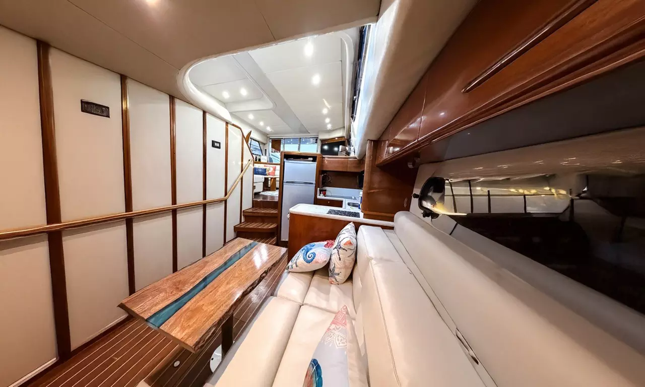 3, 4 Hours Yacht Rental, Charters of 4 Hours with Jet Skis and More