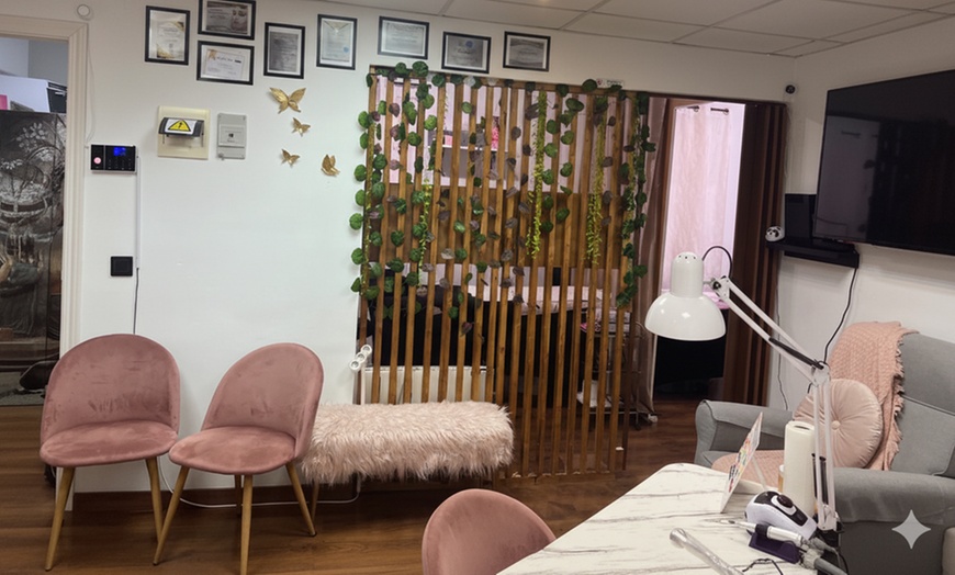 Image 4: Limpieza facial completa con microdermoabrasión, LED y radiofrecuencia