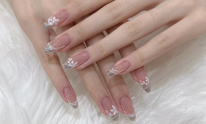 Image 8: Flawless, Long-Lasting Nails with Shellac or BIAB Treatments