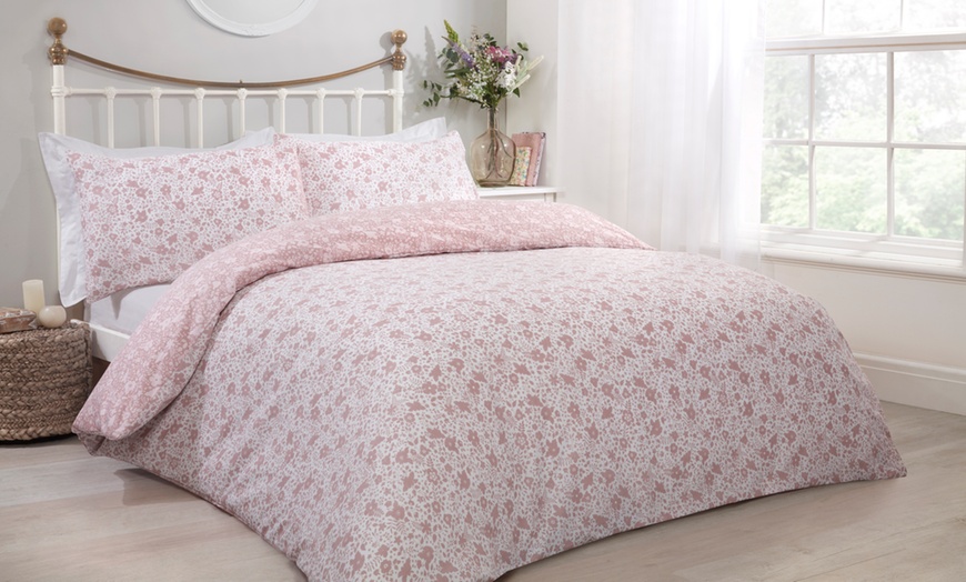 Image 3: Pieridae Ditsy Floral Reversible Duvet Set