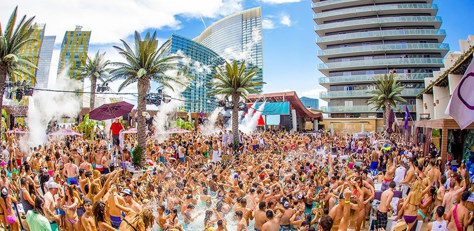Las Vegas Pool Party Crawl Experience for One