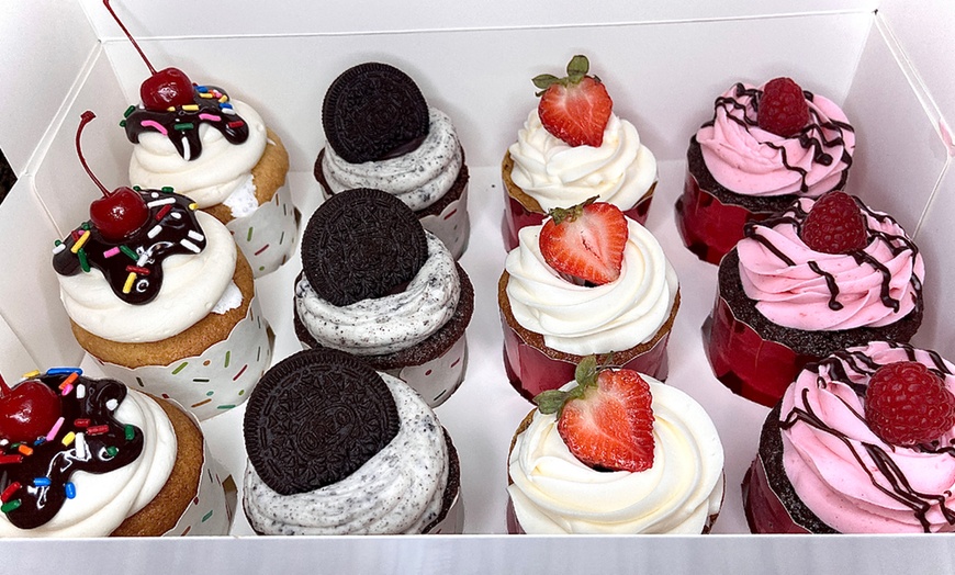 Image 15: Baked Bliss Awaits: Catering Package, Cake Shooters, 1 Dozen Cupcakes