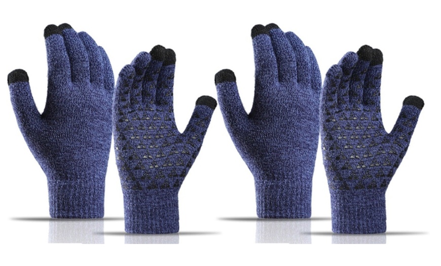 Image 9: Warm Knit Touchscreen Gloves