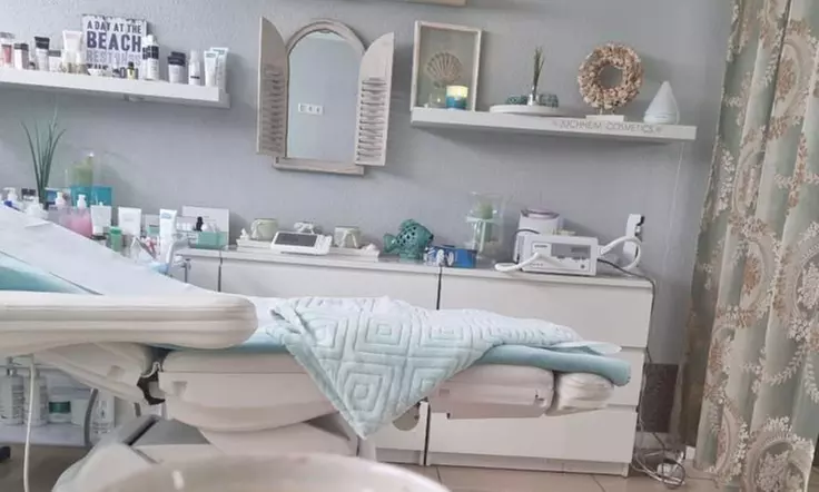 Powder-Brows-Behandlung inkl. Nachbehandlung für makellose Augenbrauen