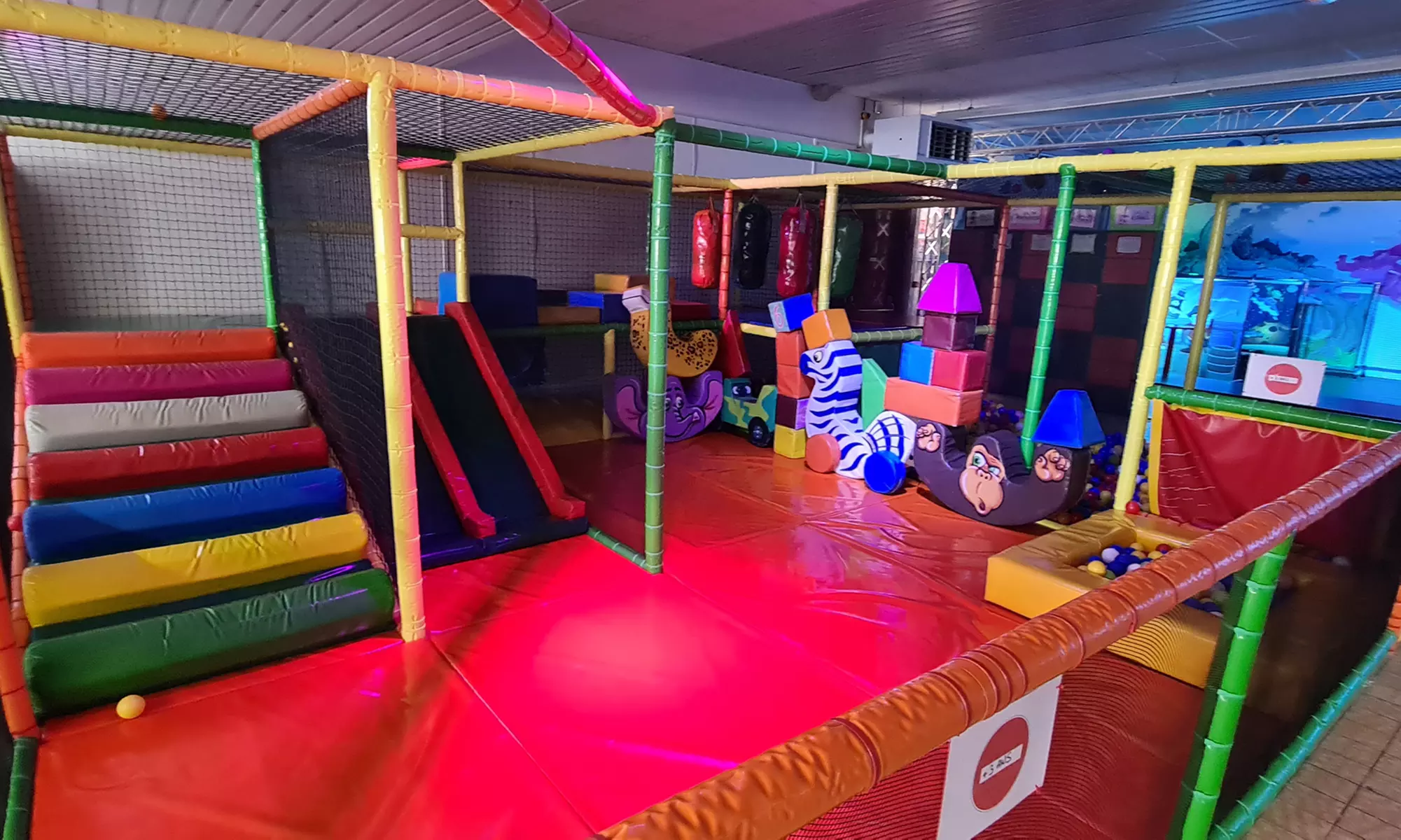 Espace de jeu géant, mini-golf & karting : chouette après-midi à Meaux