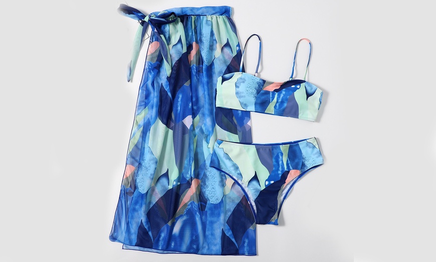 Image 3: Ensemble maillot de bain 2 pièces et jupe paréo