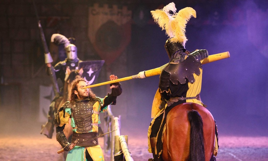 Image 13: Cena medieval con espectáculo en Castillo San Miguel