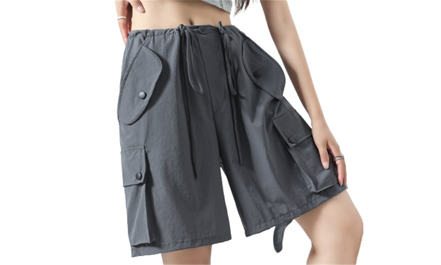 Image 3: Women's Lightweight Cargo Shorts with Pockets