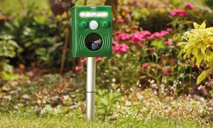 Solar-Powered Flash Pest Repeller