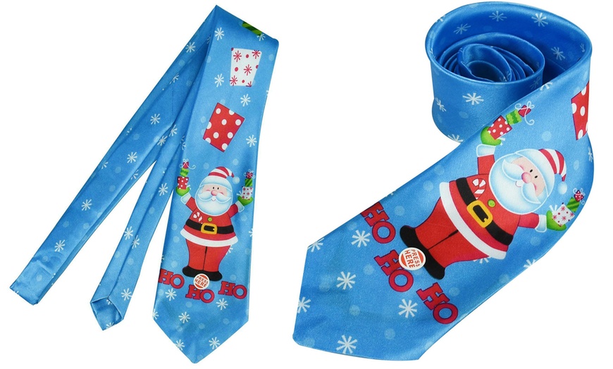 Image 4: Christmas Musical Tie