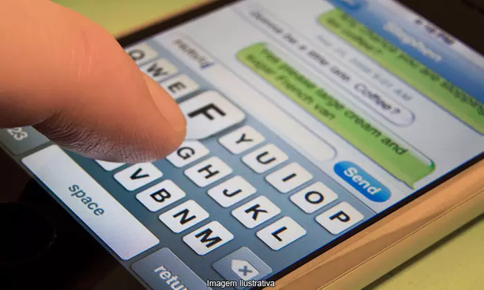 iPhone 5, 6, 6S, 6 Plus, 6S Plus, 7, 7 Plus, 8, or 8 Plus Glass and LCD Repair at 954 Screen Repair - Primary Image