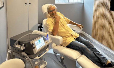 One Laser Pain Therapy Session with Consultation - Regena Wellness Solana Beach