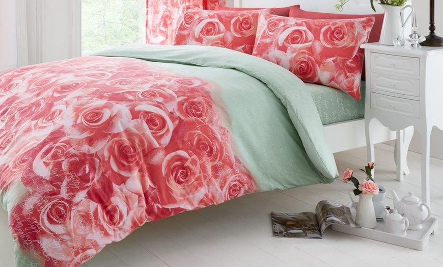 Image 3: Easy-Care Duvet Cover Set