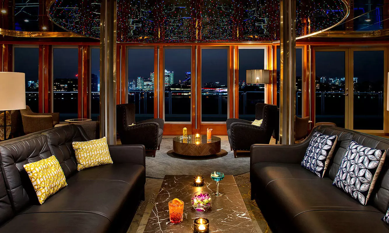 Gift an Escape to London’s 4*Sunborn Yacht Hotel with Breakfast&Dinner