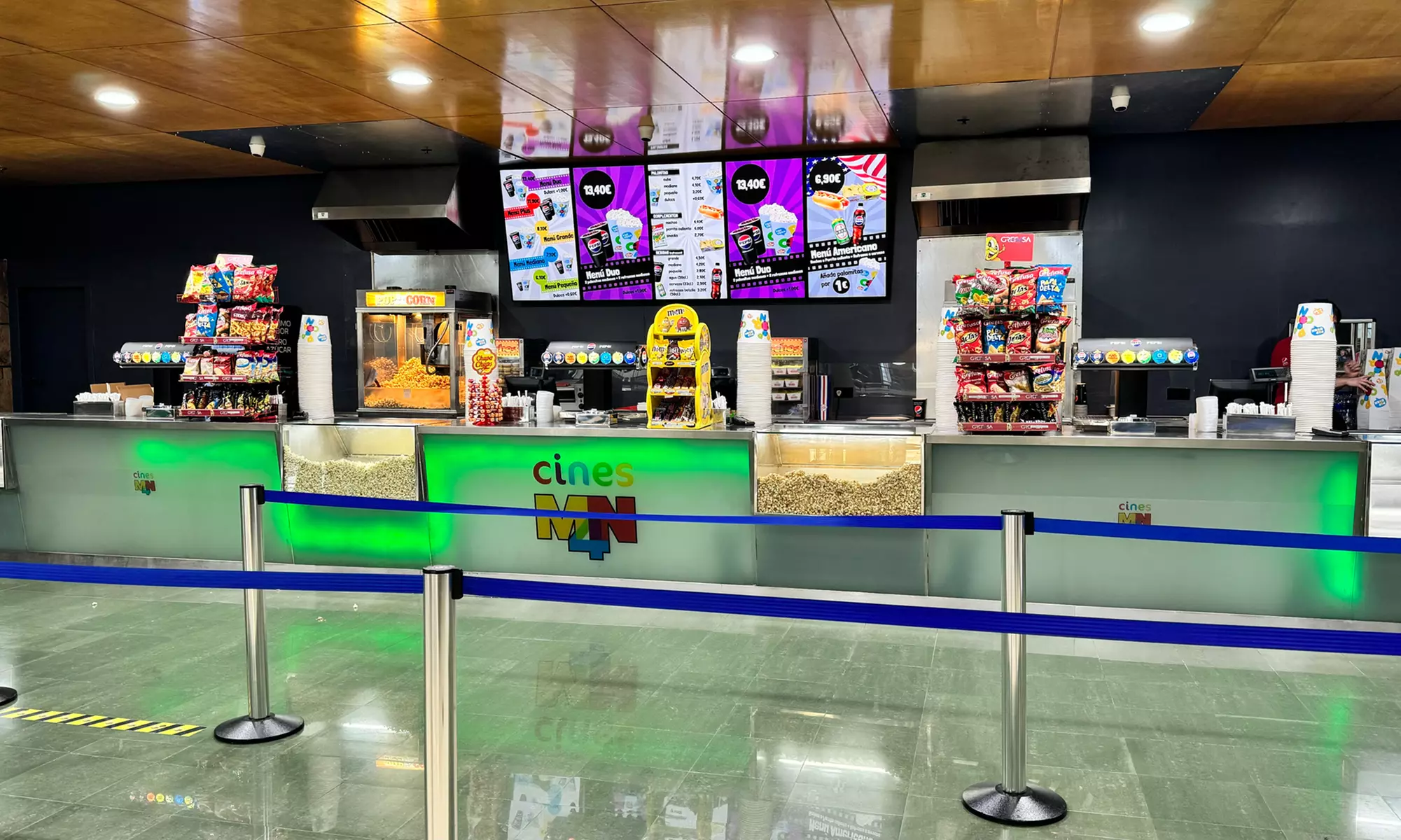 Plan de cine a tu manera: entrada para Cines MN4 con opción a menú