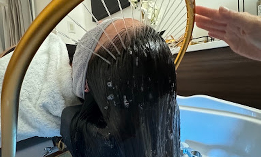 Image 1: Scalp Care &  Skin in the Heart of Oakland Park: Exfoliation and Detox