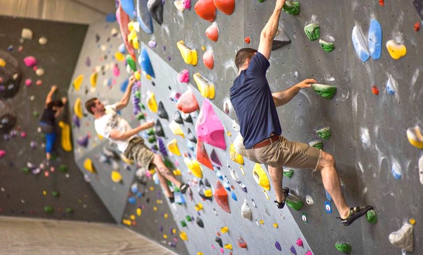Image 1: Learn New Techniques & Extra Passes: Bouldering 1 Class For 1, 2, or 4
