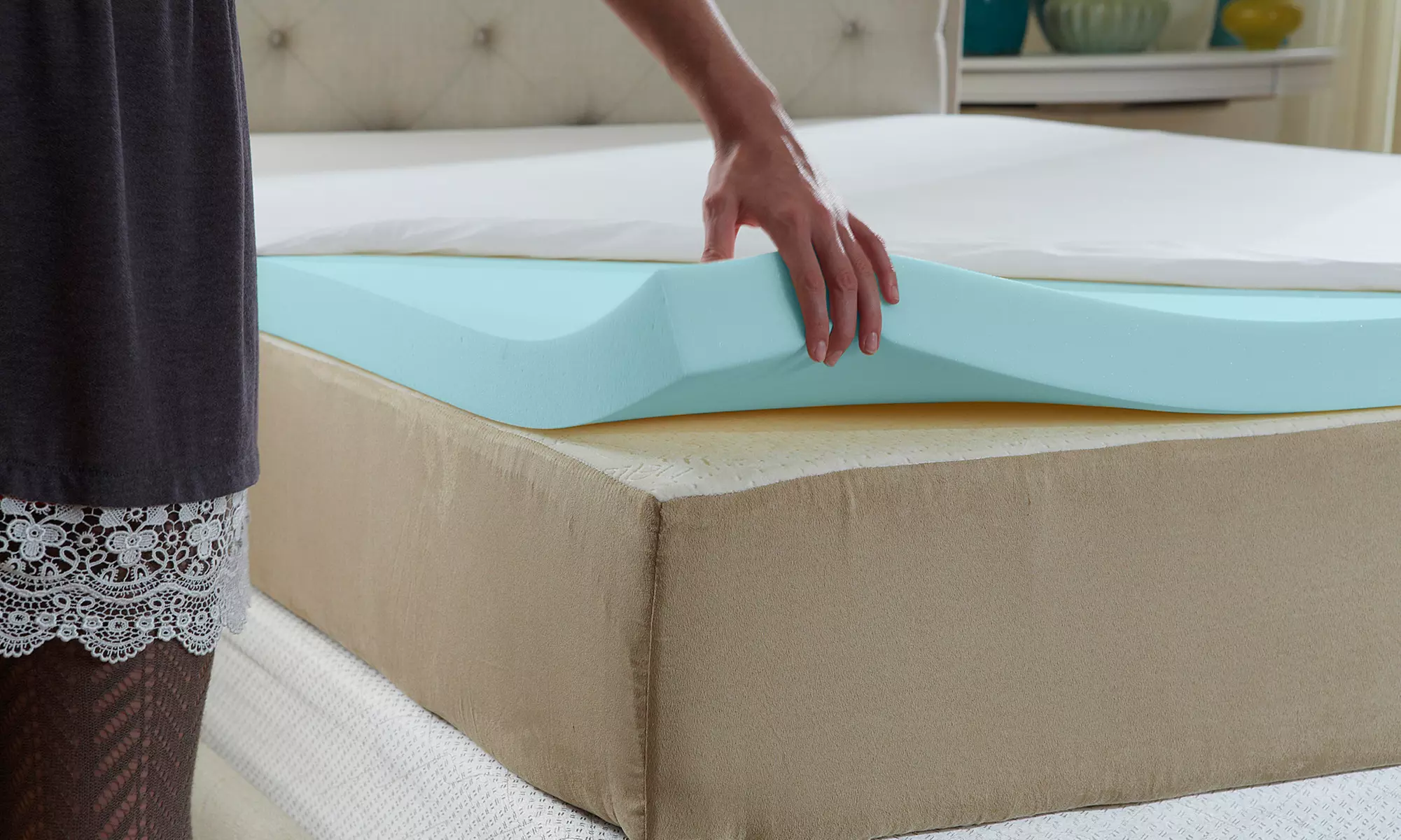 Nature's Sleep 2.5" AirCool IQ Gel Memory Foam Mattress Topper with Cover and Skirt - Primary Image