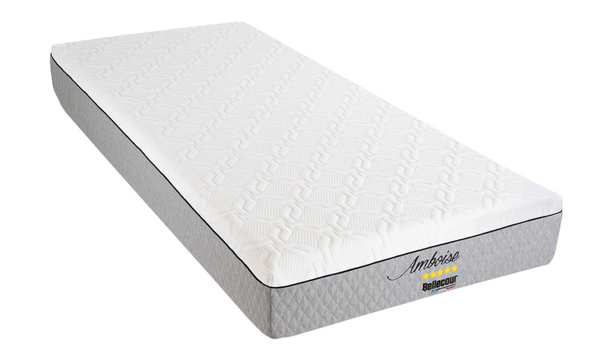 Image 4: Matelas mousse à mémoire "Amboise", option sommier et kit de couchage