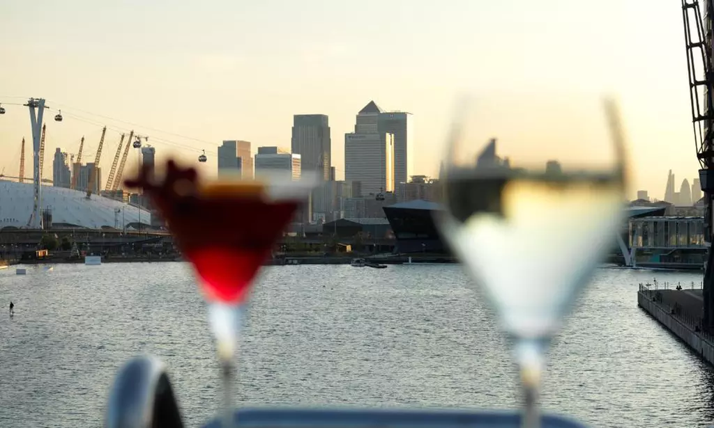 Gift an Escape to London’s 4*Sunborn Yacht Hotel with Breakfast&Dinner