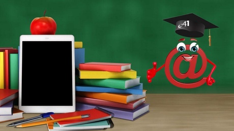 Corso di una lingua a scelta, italiano per stranieri o preparazione Trinity all'A1 Institute (sconto fino a 92%)